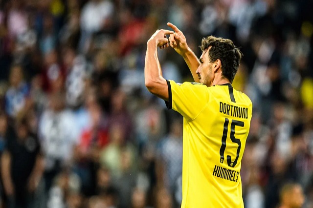 Bundesliga,  Dortmund harroi Hummels në Këln